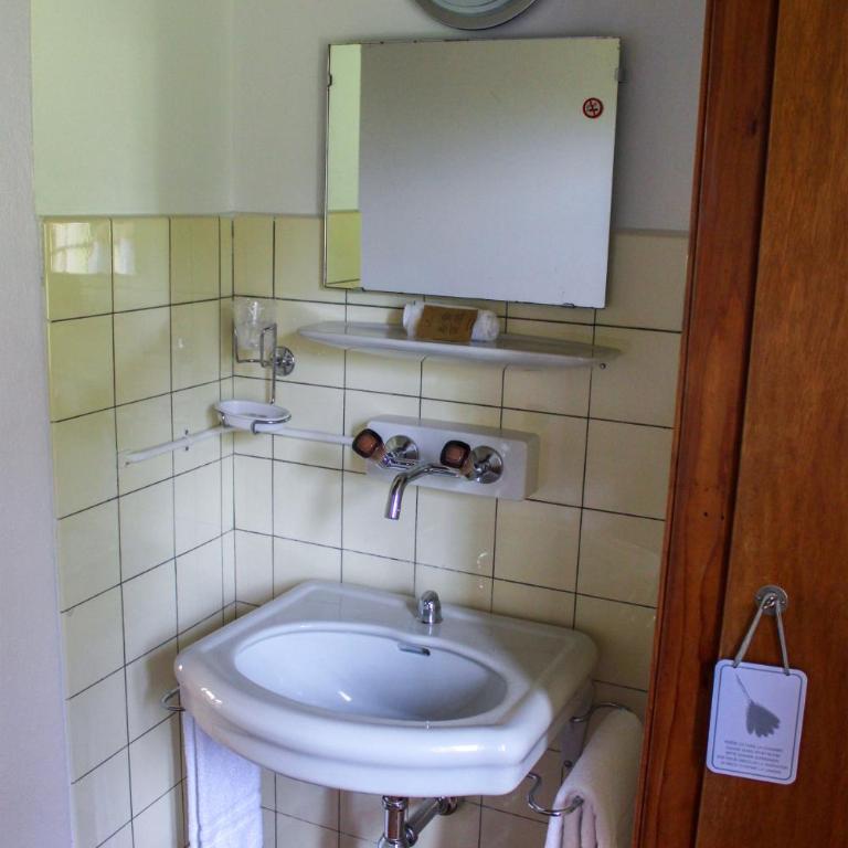 Crêt-Bérard - Standard Einzelzimmer mit Gemeinschaftsbad - 1