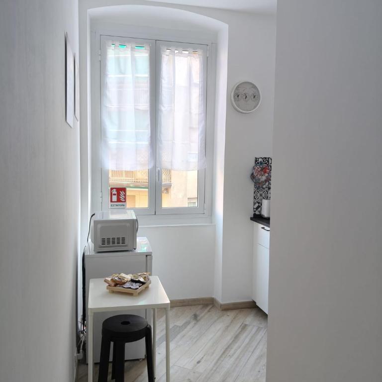 Interno 4 - Appartamento con 2 Camere da Letto - 2