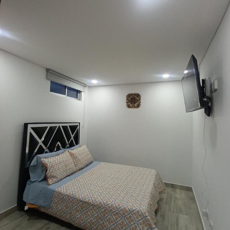 Apartaestudio amoblado, Edificio Avanzzare T2-402 - Apartamento de 1 dormitorio - 2