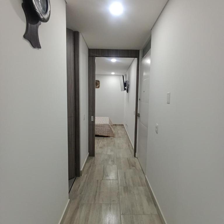Apartaestudio amoblado, Edificio Avanzzare T2-402 - Apartamento de 1 dormitorio - 7
