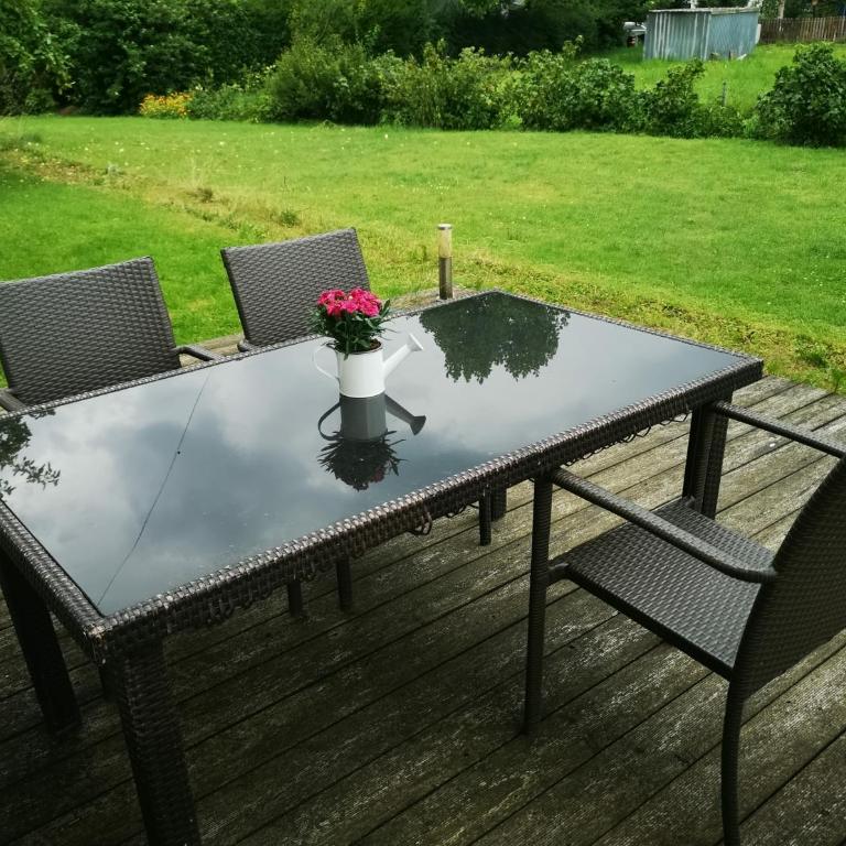 KUNTERBUNT am Wallersee - Two-Bedroom Apartment - 10