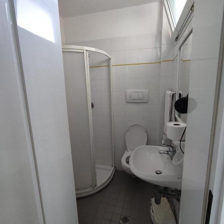 Hotel Moresco Riccione - Piscina Beach Village - Standard Double Room - 3