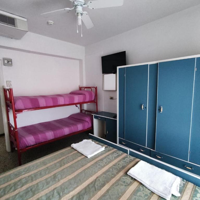 Hotel Moresco Riccione - Piscina Beach Village - Standard Double Room - 5