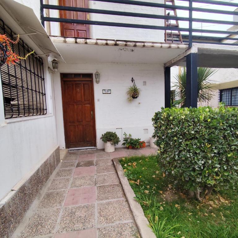 Departamento PB patio y cochera - Apartamento de 2 dormitorios - 12
