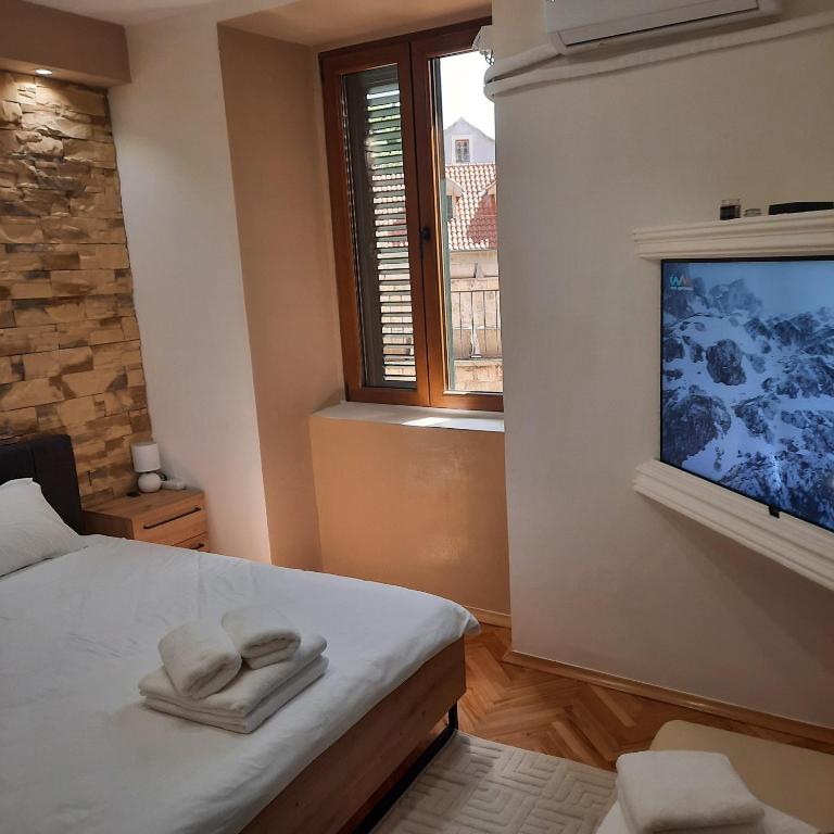 Apartman HOME Kotor - Two-Bedroom Apartment - 7