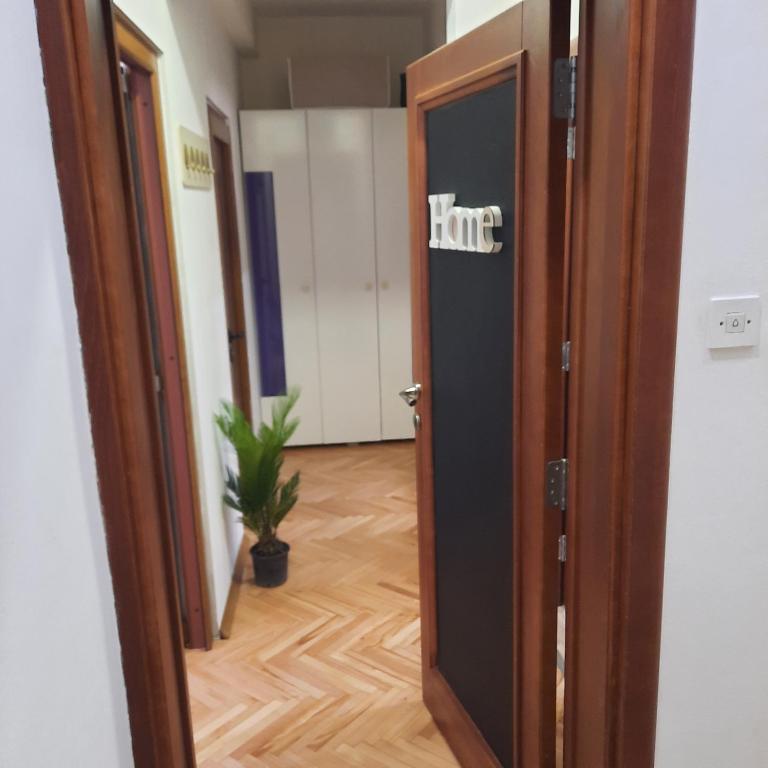 Apartman HOME Kotor - Two-Bedroom Apartment - 8