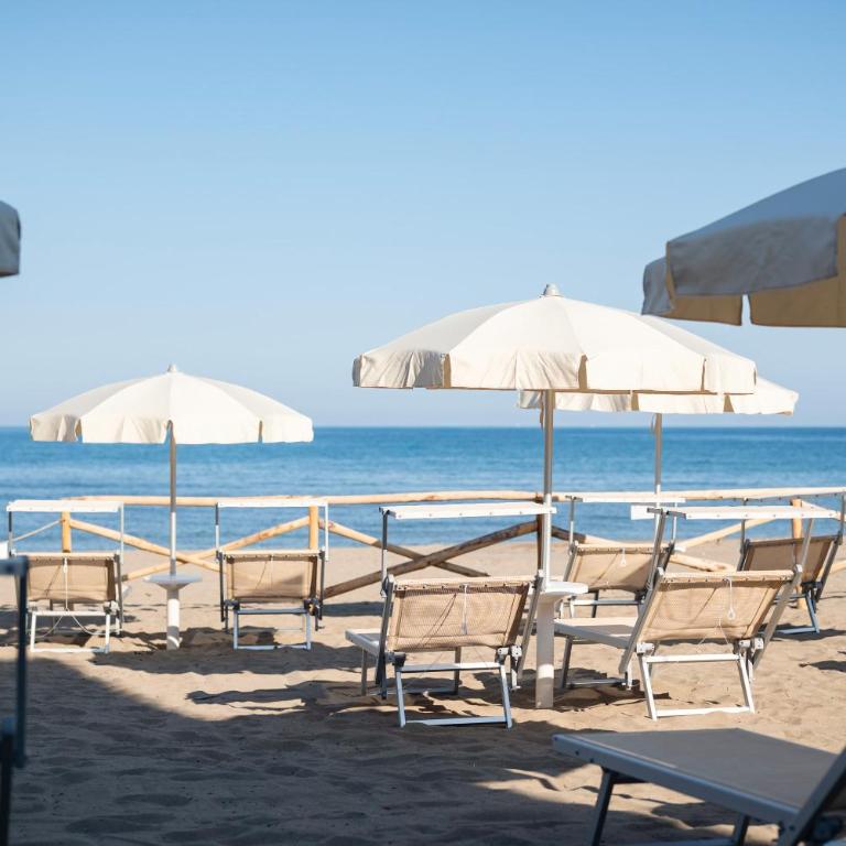 Castel del Mare Suites&Apartments - Camera Familiare - 2