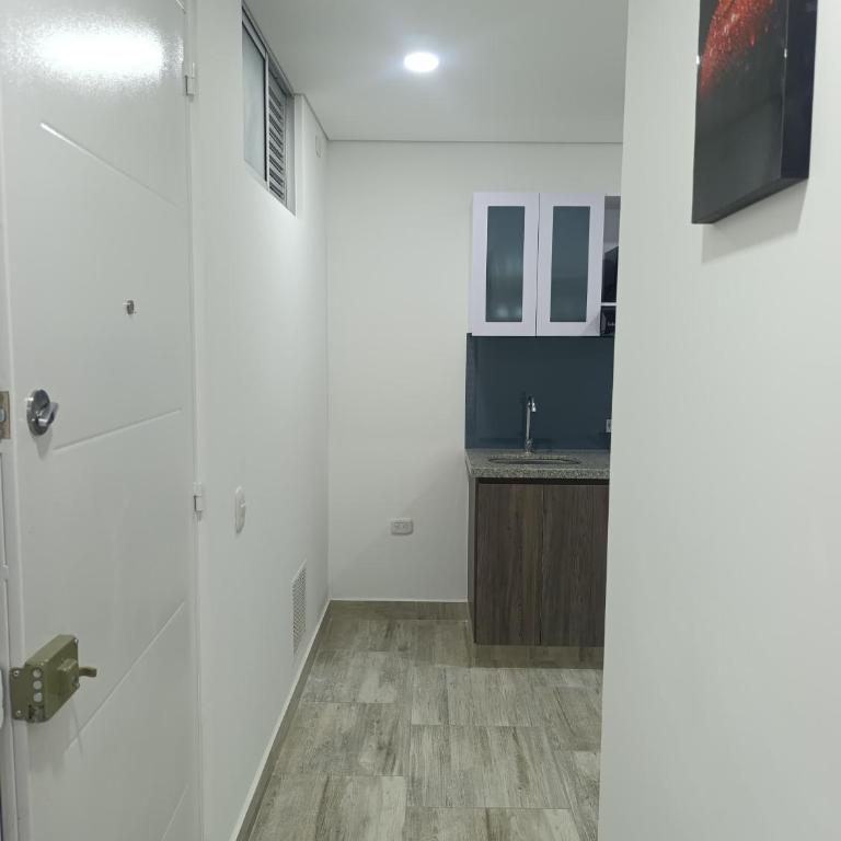 Apartaestudio amoblado, Edificio Avanzzare T2-701 - Apartamento de 1 dormitorio - 8