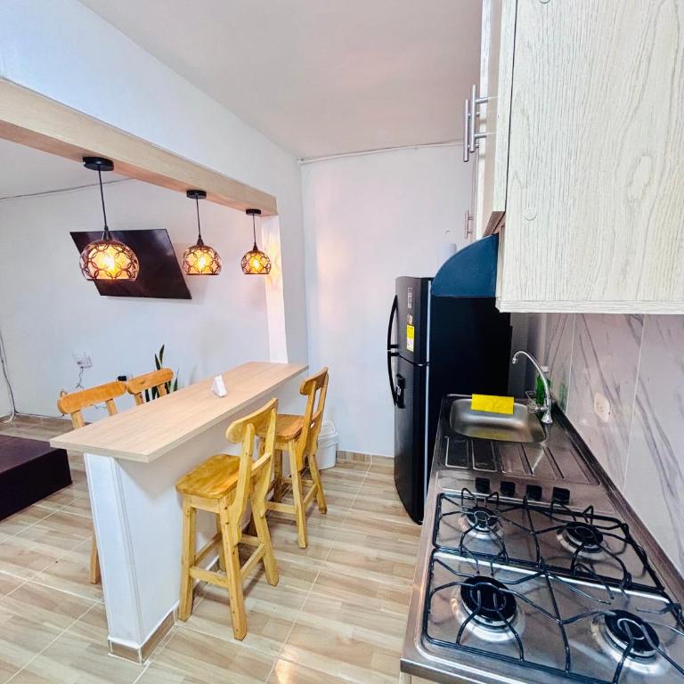 Alojamiento a 10 minutos del complejo acuático - Piscinas olímpicas de Ibagué - Apartamento de 3 dormitorios - 4