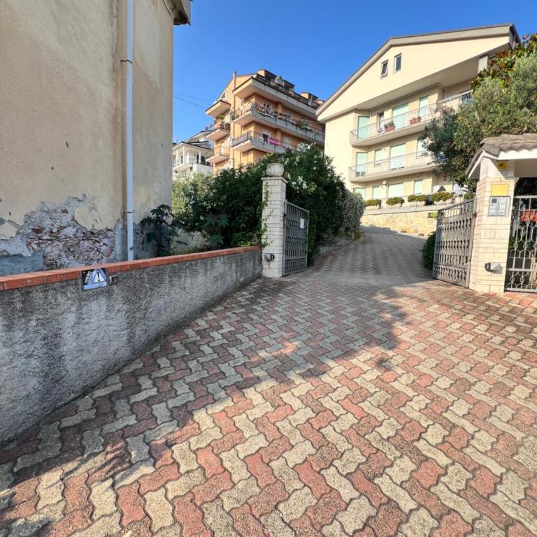 Pietra Ligure Sea View Parking & Bike Box - Appartamento con 2 Camere da Letto - 13