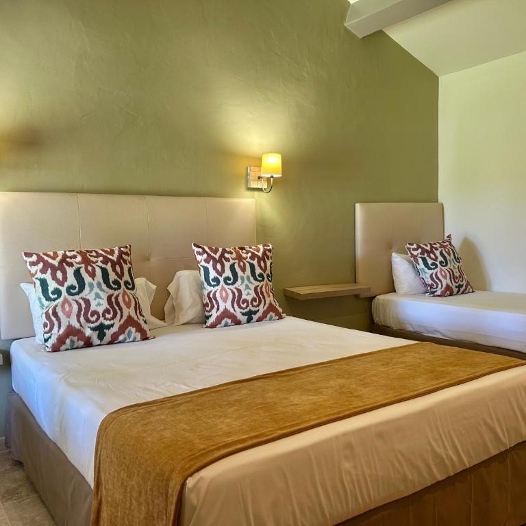 Hotel Mas Des Barres - Chambre Triple avec Terrasse - 4