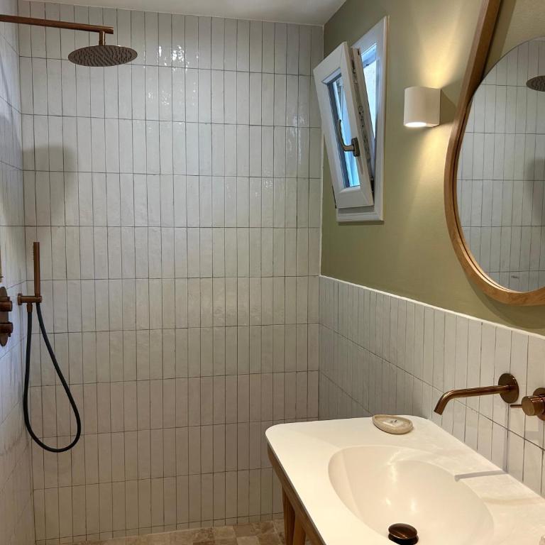 Hotel Mas Des Barres - Chambre Triple avec Terrasse - 3