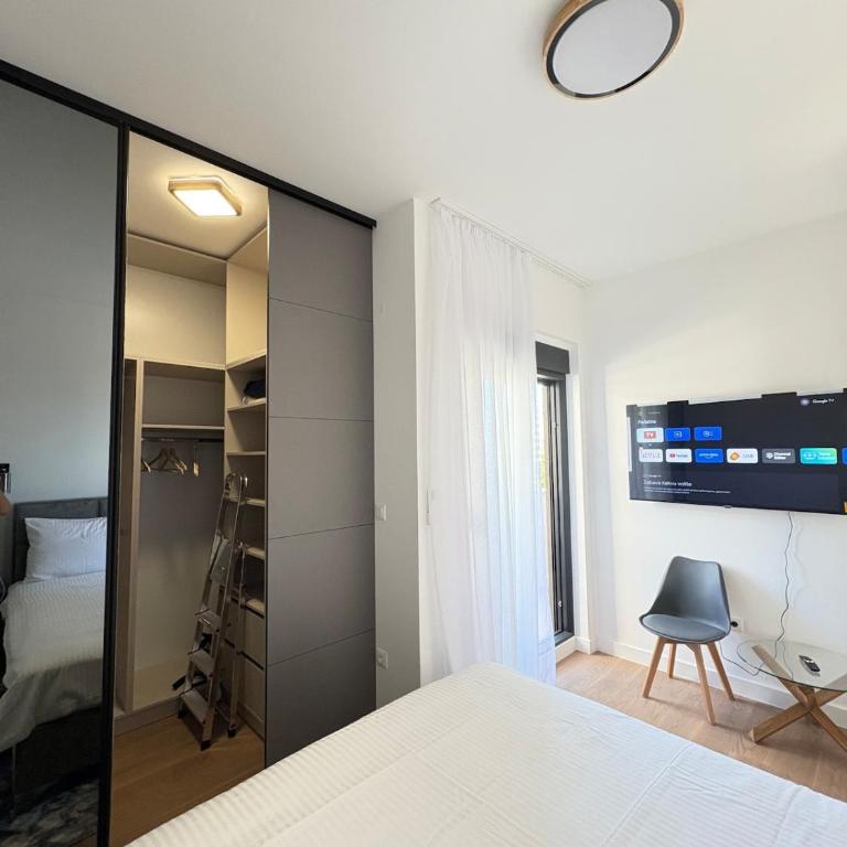 Luxury 2BR Sea View & Garage & Twin Towers Becici - Apartman sa 2 Spavaće Sobe, Terasom i Pogledom na More - 26