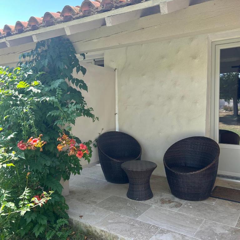 Hotel Mas Des Barres - Chambre Triple avec Terrasse - 5