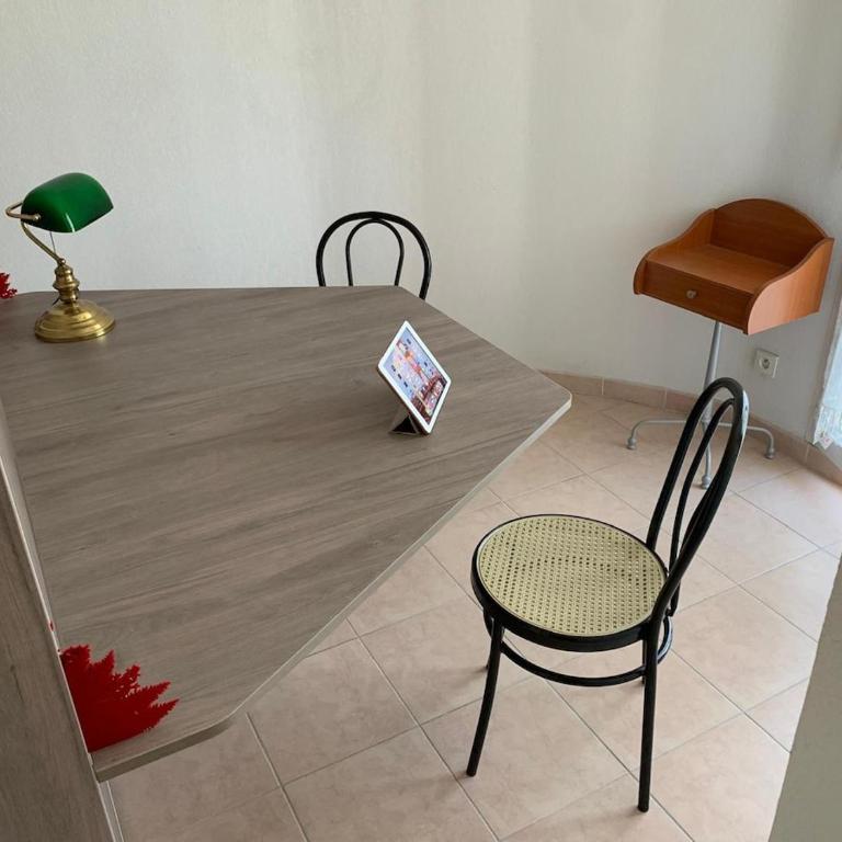 Mer à 5 minutes et vue splendide! - Appartement 2 Chambres avec Balcon et Vue sur la Mer - 7