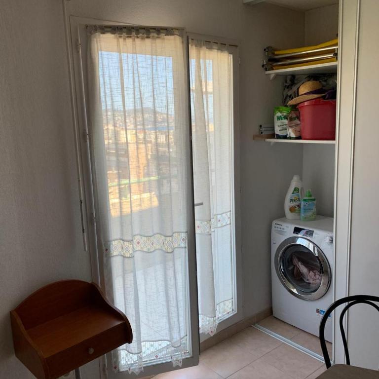 Mer à 5 minutes et vue splendide! - Appartement 2 Chambres avec Balcon et Vue sur la Mer - 12