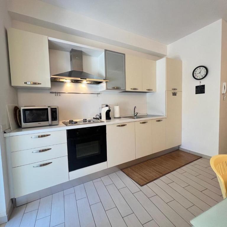 La chiocciola Villasimius appartamento confort, parking gratuito, fronte bus Arst, navetta mare e postazione noleggio monopattini elettrici - One-Bedroom Apartment - 1