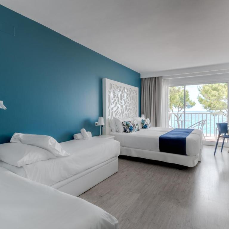 Hotel Planamar by Escampa Hotels - Habitación Familiar con balcón y vistas al mar - 2