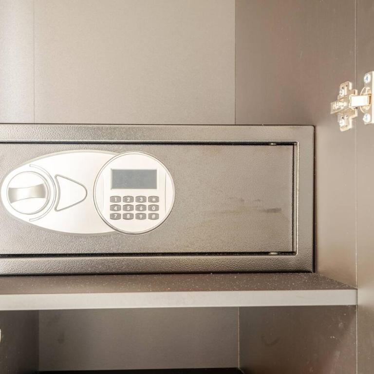 B&Baldo Vatican - Double Room with Balcony - 11