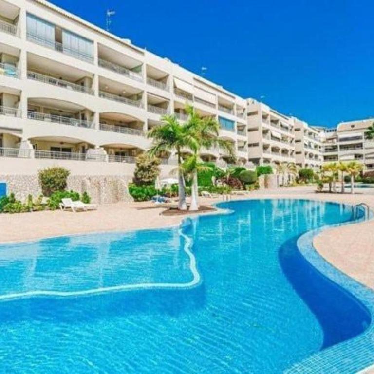 Stylish Palm Mar Apartment with Sunny Terrace BRAVO's House - Appartement 1 Chambre avec Terrasse - 2