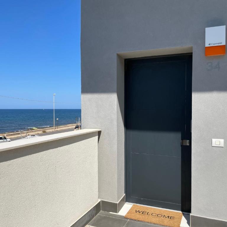 Marè Sea Front Apartment - Fronte Mare - Two-Bedroom Apartment with Sea View - 20