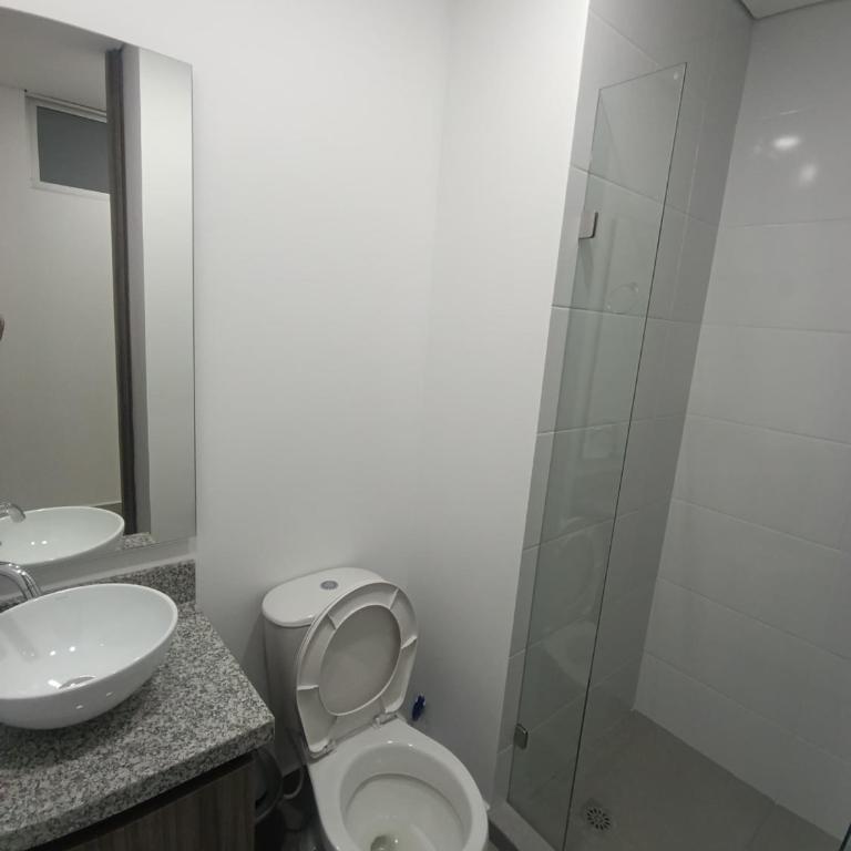 Apartaestudio amoblado, Edificio Avanzzare T2-704 - Apartamento de 1 dormitorio - 3