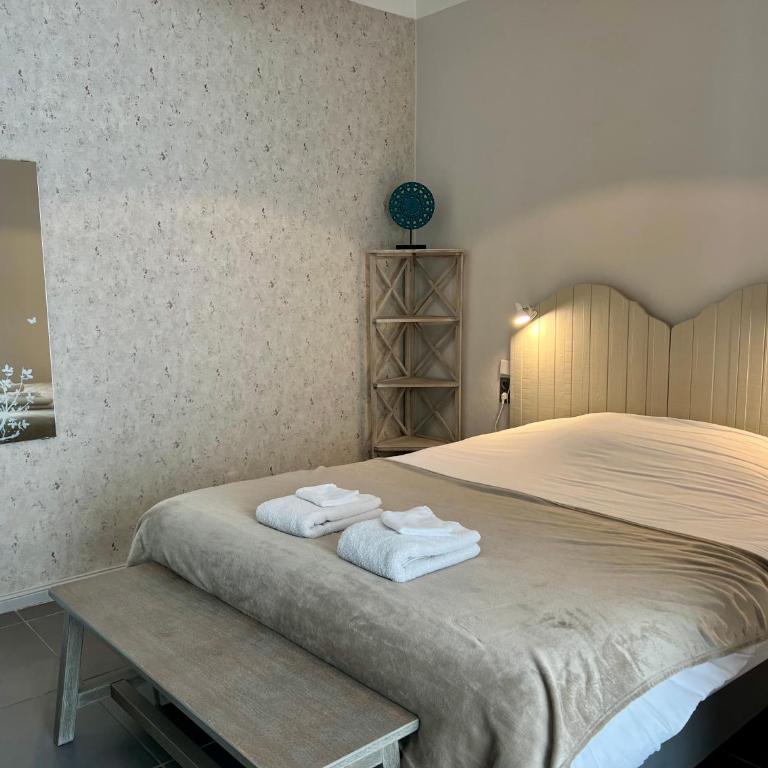 Logis Hôtel des Causses - Chambre Quadruple Confort - 7
