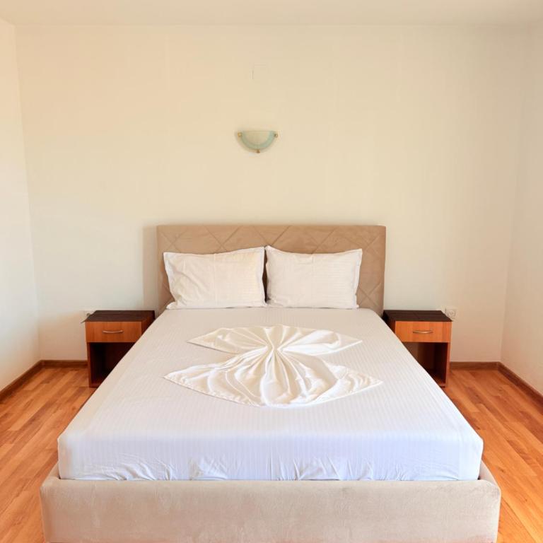Velic - One-Bedroom Apartment - 6