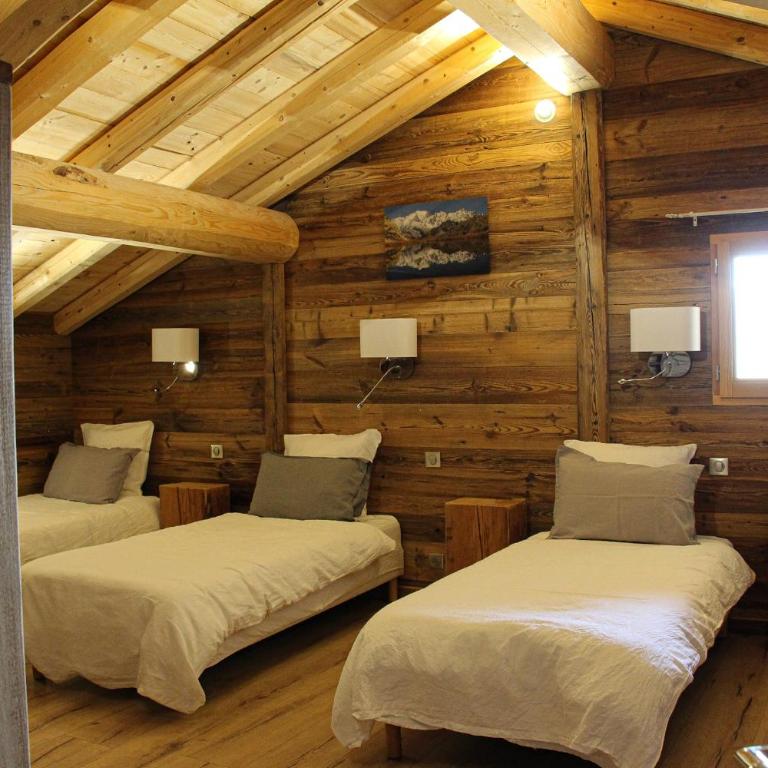 Chambres et Tables d'Hôtes Le Choton à Nono - Col du Joly Beaufortain - Chambre Quadruple - Vue sur Montagnes - 3
