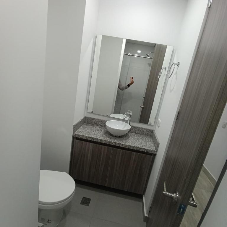 Apartaestudio amoblado, Edificio Avanzzare T2-602 - Apartamento de 1 dormitorio - 9