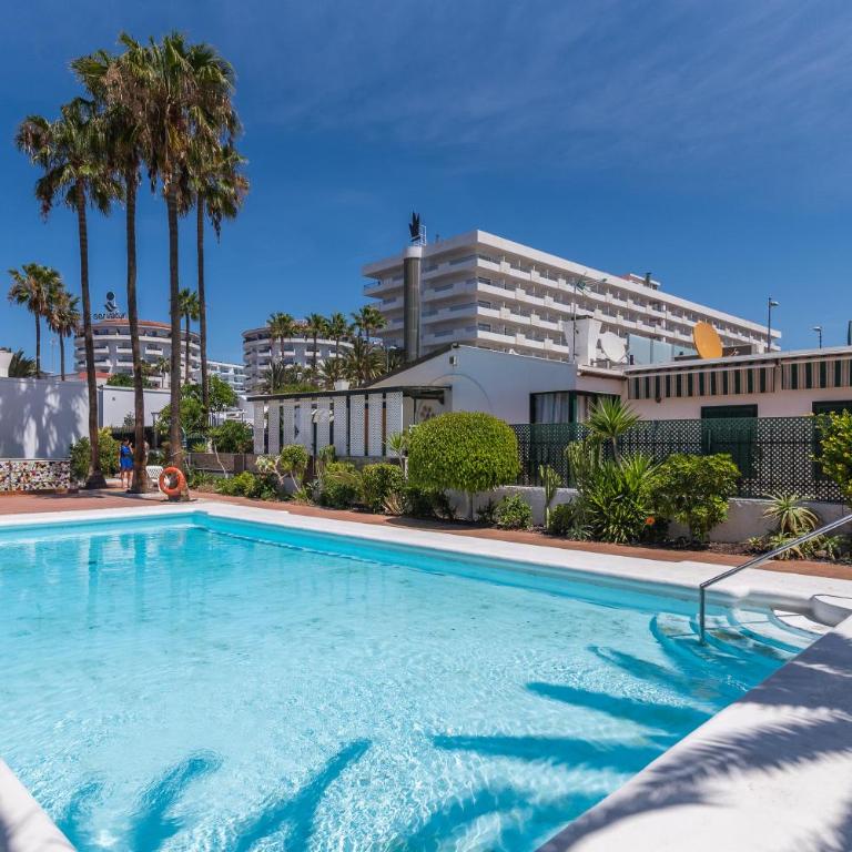 Vivelorural Club 14, terraza y piscina - Bungalow de 2 dormitorios - 40