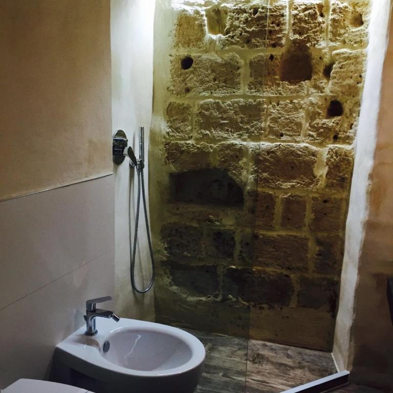 La casa del nonno - One-Bedroom House - Via Santa Cesarea n. 7 - 18