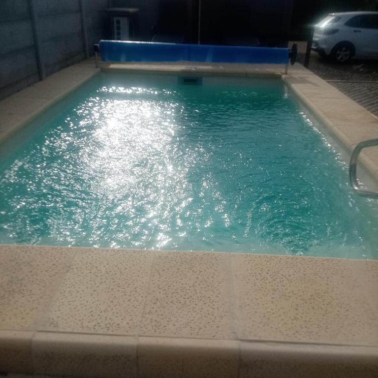 Casa con piscina climatizada para 6 personas en Parque del plata - Two-Bedroom House - 20