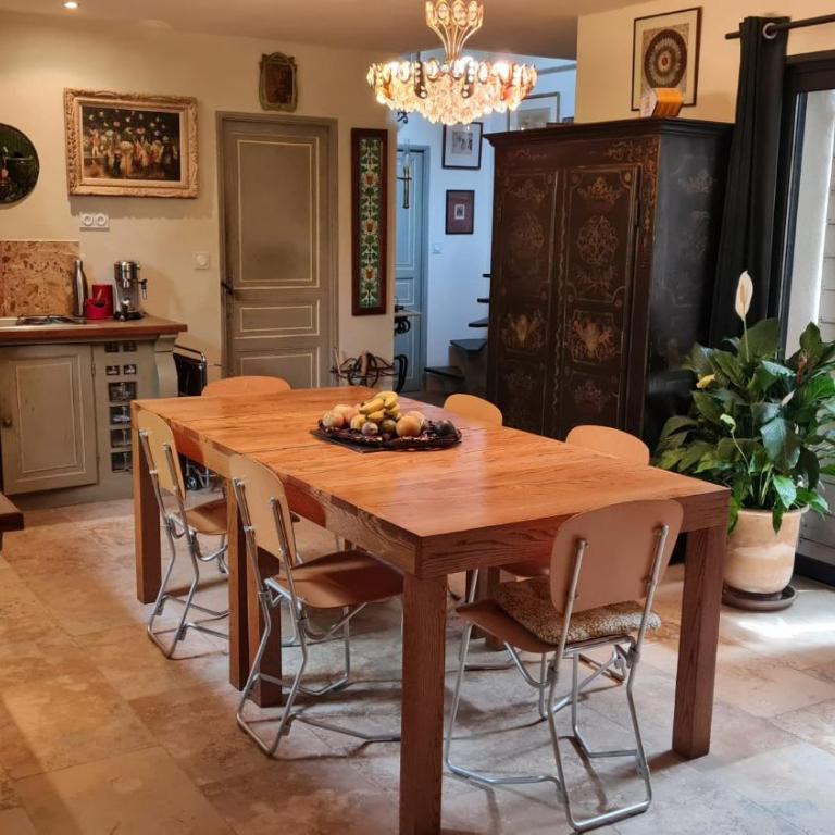 Villa d'antiquaire Heure bleue - 160 m2 Suites et Jardin à 10 mn à pied du centre d'Uzès - Villa - 8
