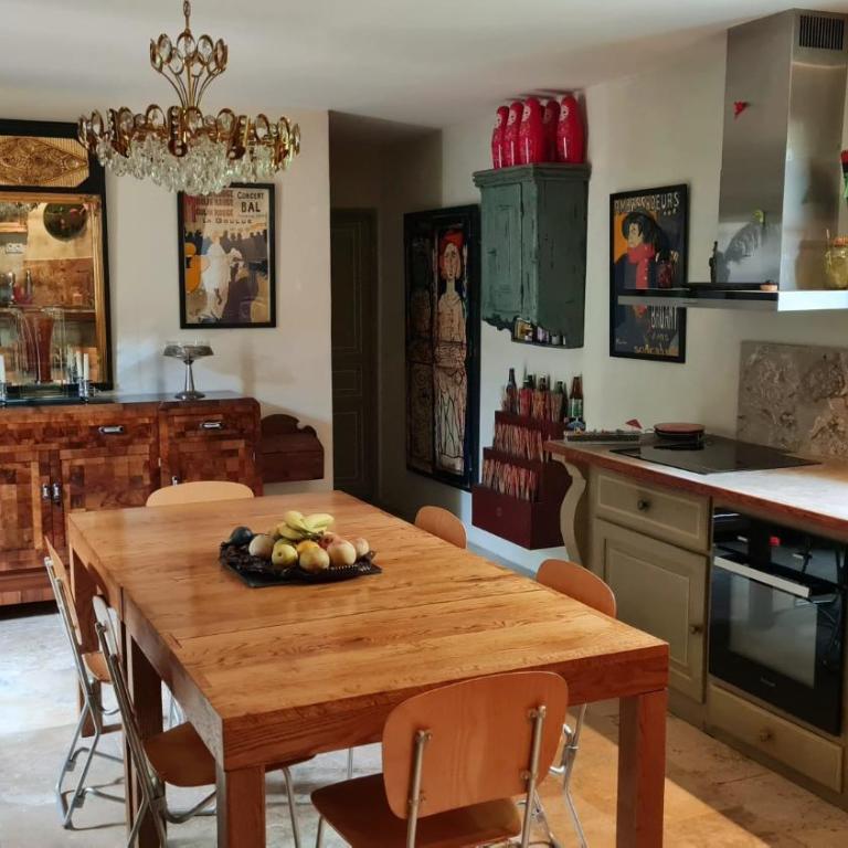 Villa d'antiquaire Heure bleue - 160 m2 Suites et Jardin à 10 mn à pied du centre d'Uzès - Villa - 6