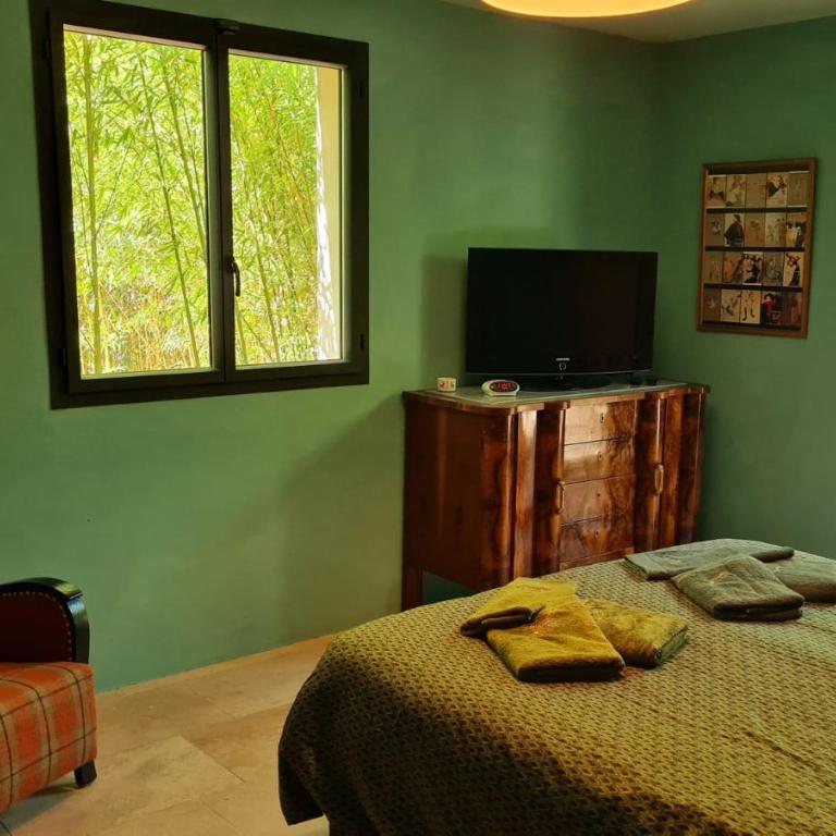 Villa d'antiquaire Heure bleue - 160 m2 Suites et Jardin à 10 mn à pied du centre d'Uzès - Villa - 18