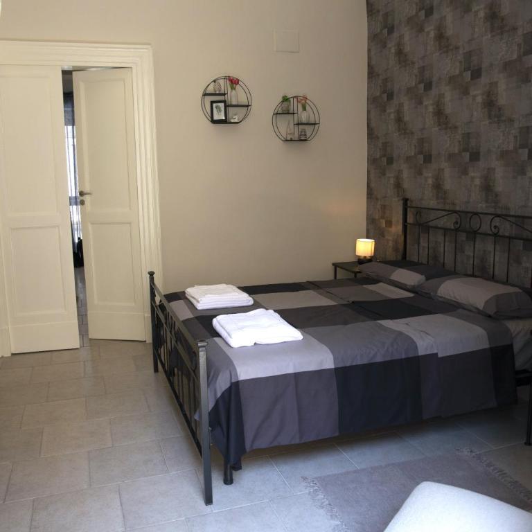 Ursino Stay - One-Bedroom House - 18