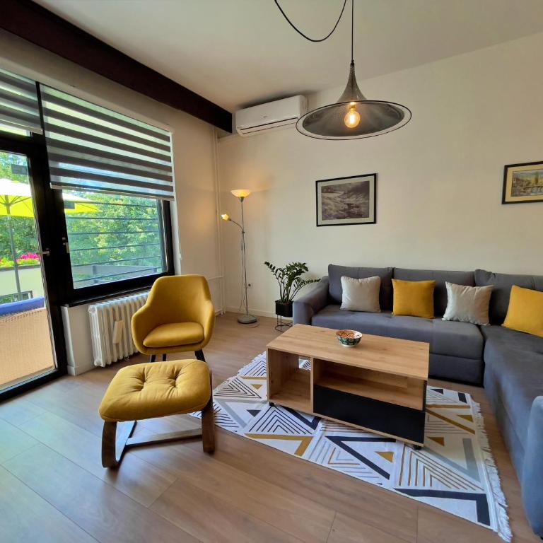 Sarajevo City Oasis - Three-Bedroom Home - 9