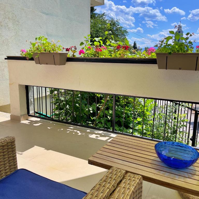 Sarajevo City Oasis - Three-Bedroom Home - 7