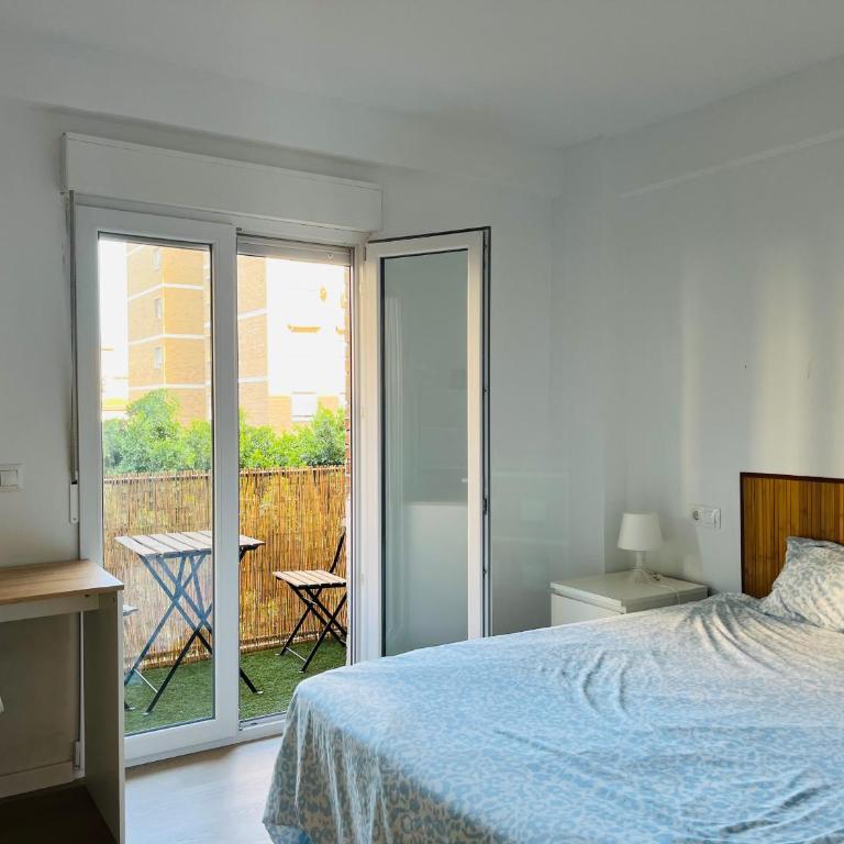 Bueno, bonito y barato - Apartment with Balcony - 12