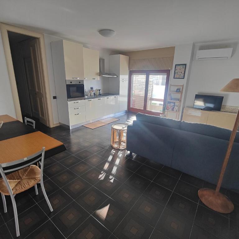 Rosmarina - Appartamento con 1 Camera da Letto e Vista Città - 1