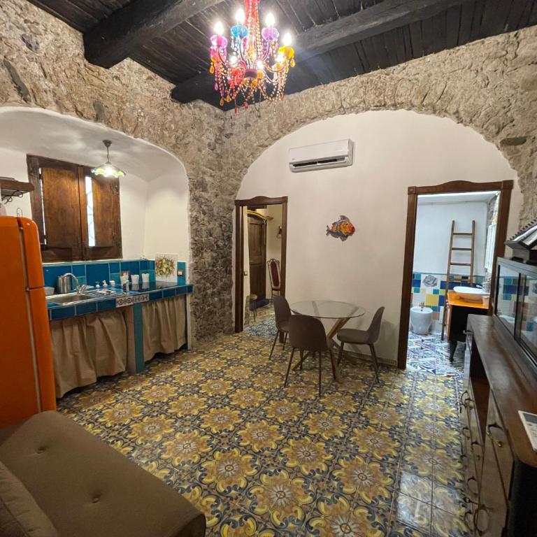 Grotta degli Arechi - Casa Vacanze - Appartamento con 1 Camera da Letto - 1