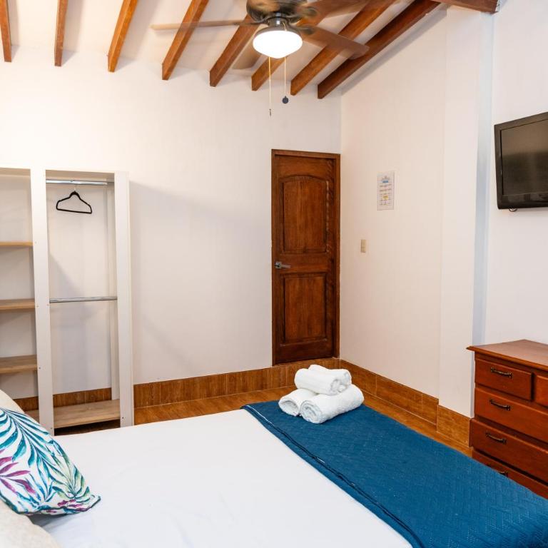 Costa Beach - Standard Double Room - 4