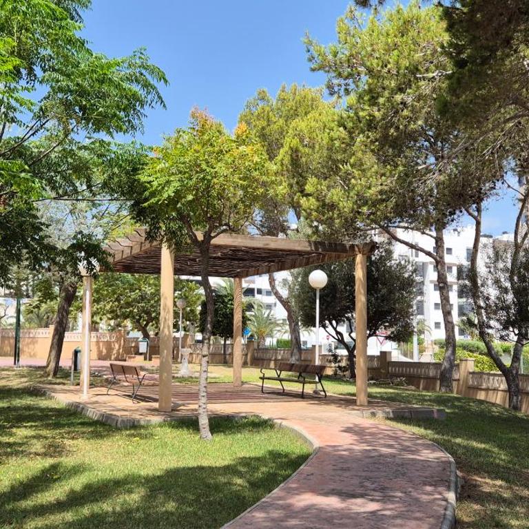 Sonia's Apartment Arenales - Two-Bedroom Apartment with Balcony and Sea View - 10