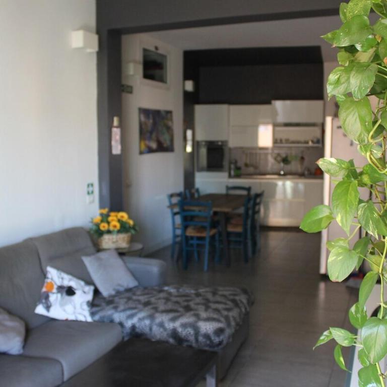 Casa Fradella - Appartamento con 2 Camere da Letto e Balcone - 8
