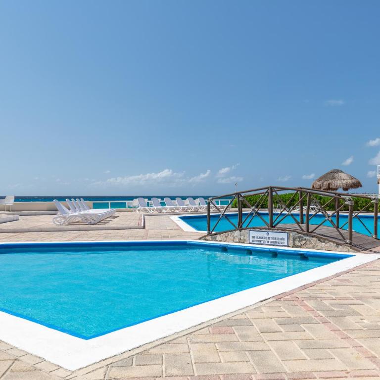 1BD Apartment with pool and beach access - One-Bedroom Apartment - 12