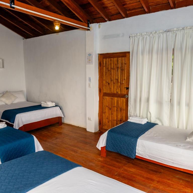 Costa Beach - Family Room with Sea View - 8