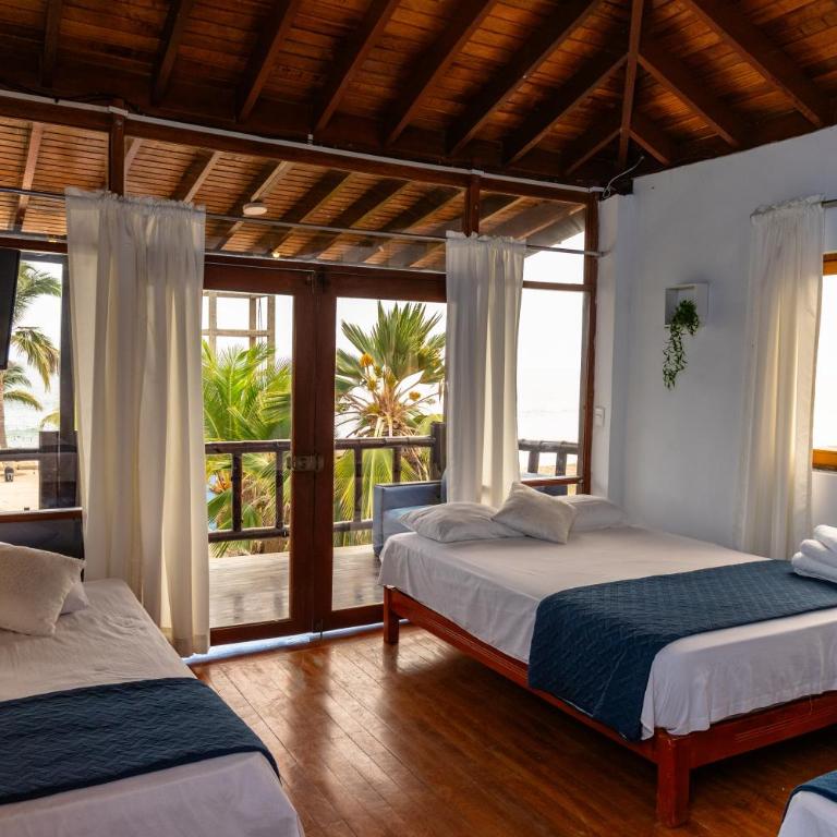 Costa Beach - Family Room with Sea View - 7