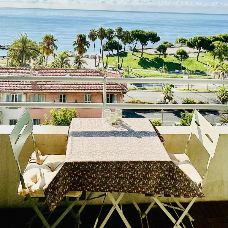Cote d’Azur Charm, Studio Apartment with panoramic seaview in Nice - Appartement 1 Chambre - 4