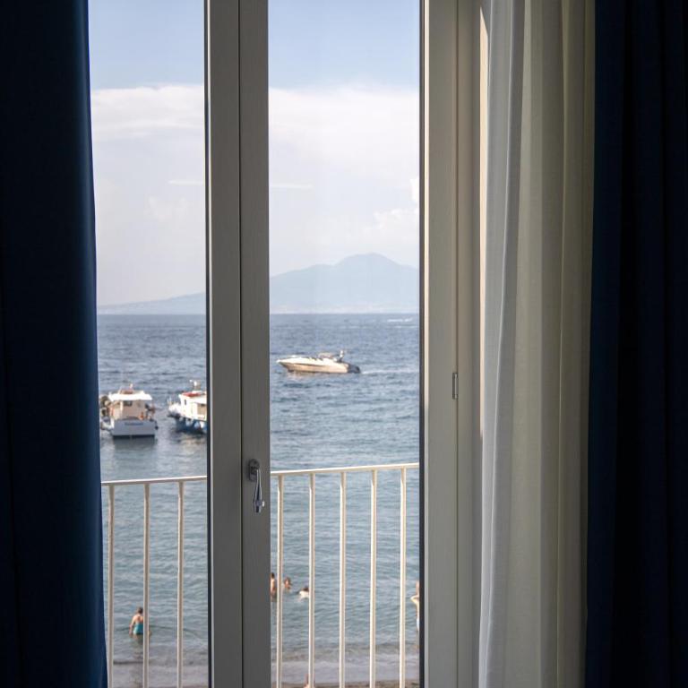 Sorrento Luxury Home - One-Bedroom House - 16